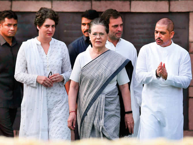 काँग्रेसच्या आणखी एका नेत्याची उत्तरप्रदेशातून एक्झिट; यूपीऐवजी तेलंगणातून लोकसभा लढणार