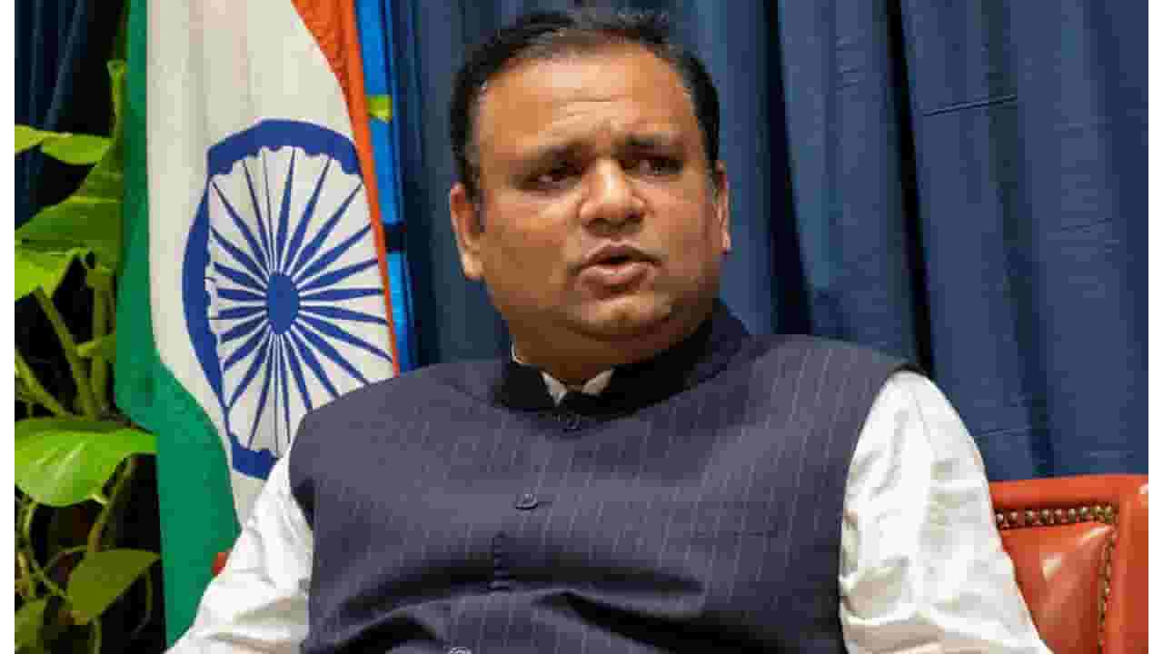 राहुल नार्वेकर यांची नार्को टेस्ट करा; ठाकरे गटाच्या आमदाराची खळबळजनक मागणी राहुल नार्वेकर यांची नार्को टेस्ट करा; ठाकरे गटाच्या आमदाराची खळबळजनक मागणी