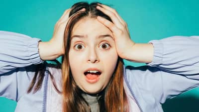 ही सर्जरी करा श्रीमंत व्यक्ती अडकेलच तुमच्या जाळ्यात, क्लिनिककडून मुलींना विचित्र ऑफर