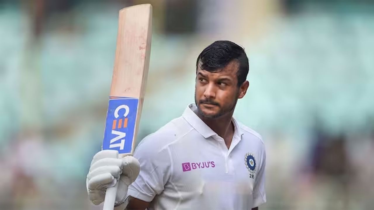 Mayank Agarwal याचं रुग्णालयातून पहिलं ट्विट, काय म्हणाला?