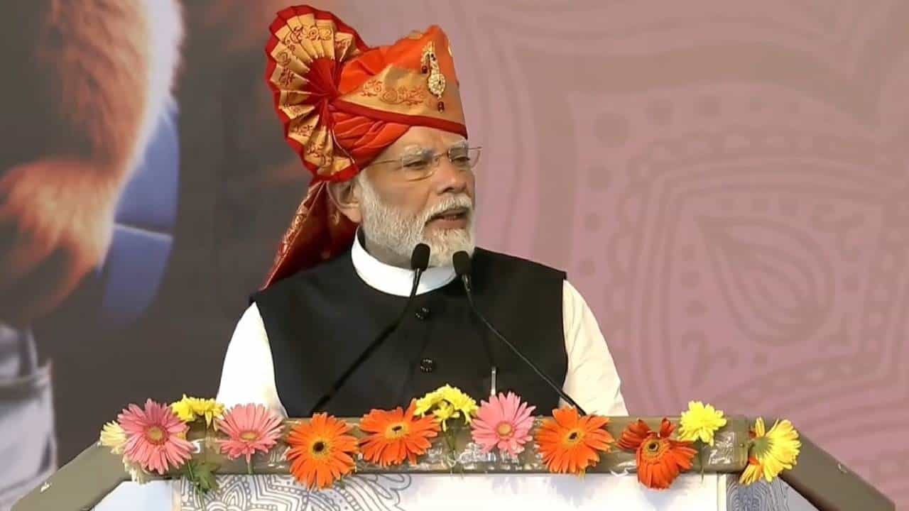 नाशिकच्या पवित्रभूमीतून पंतप्रधान नरेंद्र मोदी यांचा तरुणांना सल्ला; या क्षेत्रात येण्याचं केलं आवाहन
