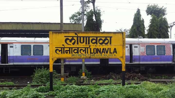 Pune Mega Block : पुणेकरांनो... आज पुणे-लोणावळा मार्गावरील 'या' लोकलच्या 12 फेऱ्या रद्द Pune Mega Block : पुणेकरांनो... आज पुणे-लोणावळा मार्गावरील 'या' लोकलच्या 12 फेऱ्या रद्द
