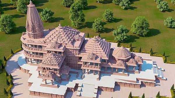 22 जानेवारी या दिवसाची प्रतीक्षा देशभरातील असंख्य लोक करत आहेत. यादिवशी अयोध्येतील राम मंदिरात रामलल्लाच्या मूर्तीची प्राणप्रतिष्ठापना करण्यात येणार आहे. राम मंदिर पाहण्यासाठी आणि रामलल्लाचं दर्शन घेण्यासाठी अनेकजण उत्सुक आहेत. म्हणूनत अयोध्येत जाणाऱ्या भक्तांची गर्दी दिवसेंदिवस वाढत आहे.