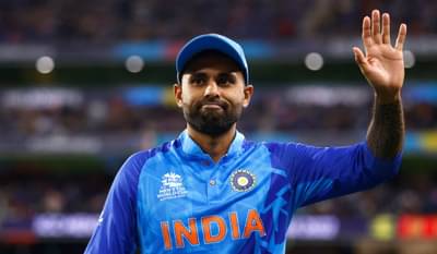 सूर्यकुमार यादवला मिळू शकतो ICC चा हा मोठा पुरस्कार, पाहा कोण आहेत स्पर्धेत