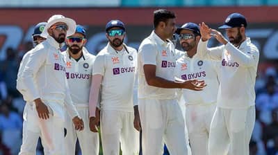 द्रविडनंतर टीम इंडियाची भिंत म्हणून ओळखला जाणाऱ्या खेळाडूने ठोकलं द्विशतक, टीममध्ये होणार निवड?