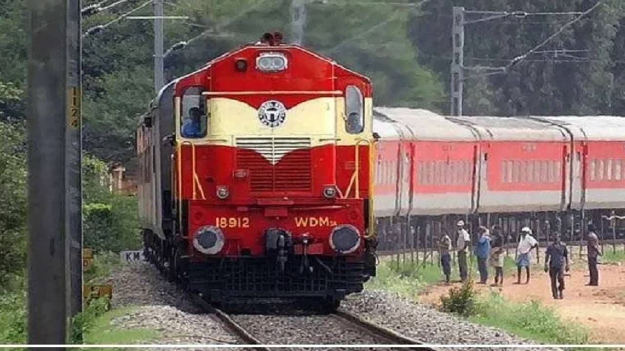 Railway Budget 2024 | ट्रेनच्या डब्ब्यांसंदर्भात निर्मला सीतारमण यांच्या मोठ्या घोषणा