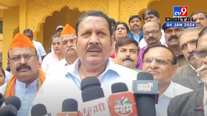 उदयनराजे भोसले यांनी नाव न घेता जितेंद्र आव्हाड यांना फटकारले, थेट म्हणाले... उदयनराजे भोसले यांनी नाव न घेता जितेंद्र आव्हाड यांना फटकारले, थेट म्हणाले...