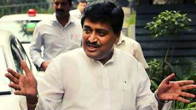 काँग्रेसची महाराष्ट्रात फरफट, भाजपात गेलेल्या अशोक चव्हाण यांचा निशाणा