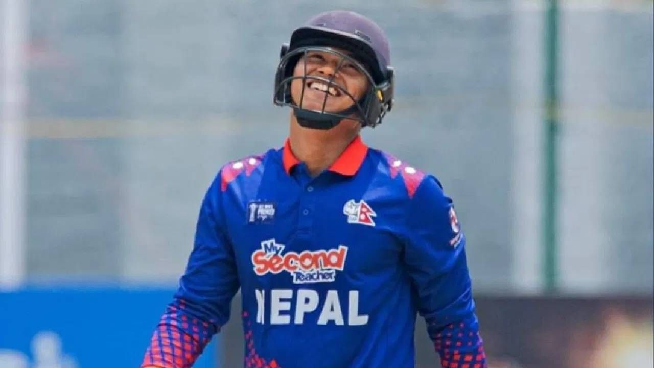 टी20 क्रिकेटमध्ये यापूर्वी हा विश्वविक्रम नेपाळ संघाच्या कुशल मल्लाच्या नावावर होता. कुशलने आशियाई क्रीडा स्पर्धेत मंगोलियाविरुद्ध अवघ्या 34 चेंडूत शतक ठोकत विश्वविक्रमी शतक केले.