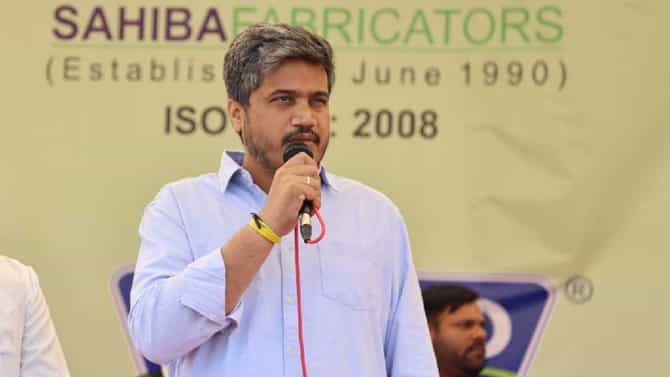 संगिता वानखेडेंचे शरद पवारांवर गंभीर आरोप; रोहित पवारांचं केवळ 3 ओळीत उत्तर