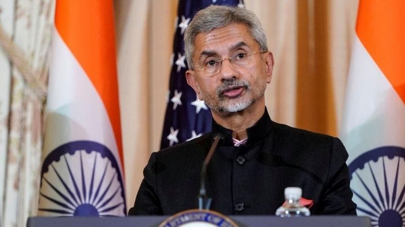 मी त्यांना परत आणीन, एस जयशंकर यांनी जेव्हा दिला होता माजी नौदलाच्या अधिकाऱ्यांच्या पत्नींना शब्द मी त्यांना परत आणीन, एस जयशंकर यांनी जेव्हा दिला होता माजी नौदलाच्या अधिकाऱ्यांच्या पत्नींना शब्द