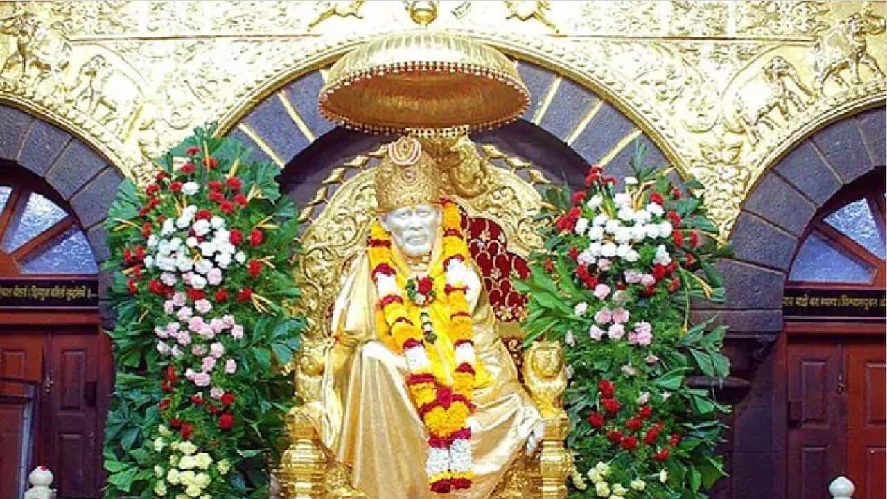 ही आहेत भारतातील सर्वात श्रीमंत मंदिरांची यादी, उत्पन्नाचा आकडा थक्क करणारा
