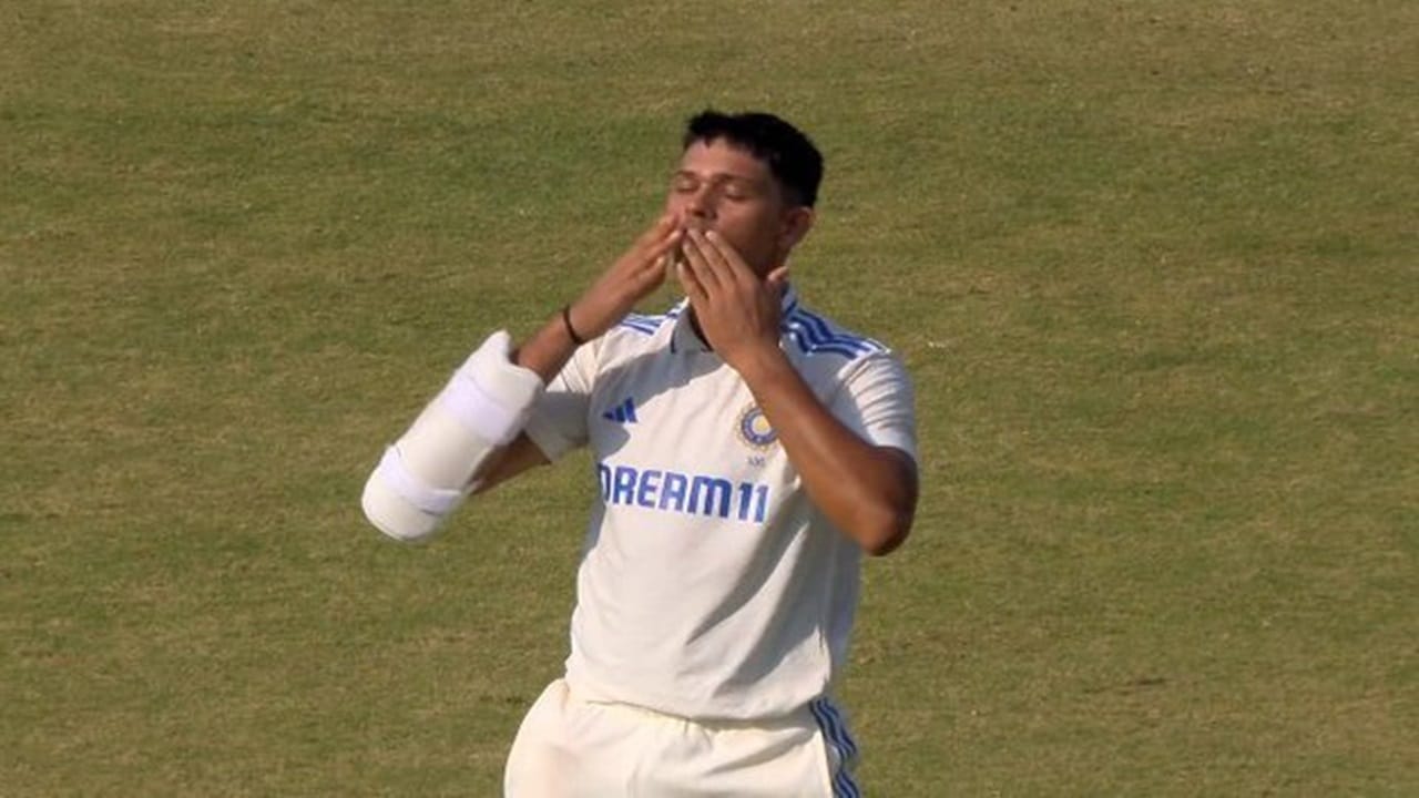 9 फोर 5 सिक्स, यशस्वीची बेझबॉल स्टाईल सेंच्युरी, ड्रेसिंग रुममधून रोहित शर्माने काय केलं?