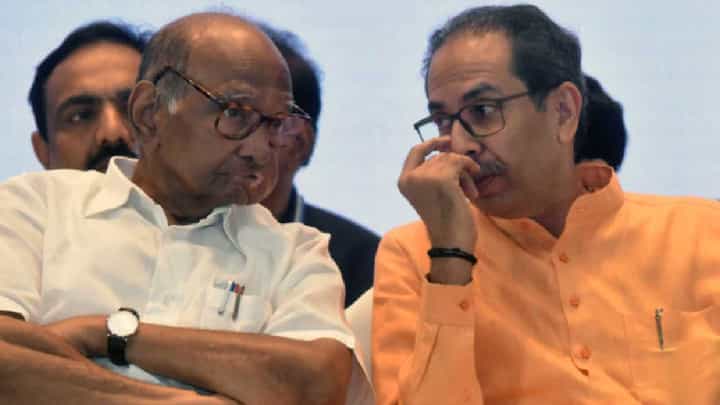 उद्धव ठाकरे तडकाफडकी शरद पवार यांच्या भेटीला, ‘या’ 23 जागांच्या प्रस्तावासह केला दावा उद्धव ठाकरे तडकाफडकी शरद पवार यांच्या भेटीला, ‘या’ 23 जागांच्या प्रस्तावासह केला दावा