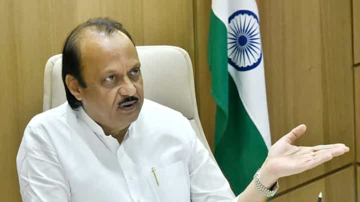 'एका व्यक्तीकडून एवढं कसं काय धाडस होतंय...सरकार...,' काय म्हणाले अजित पवार 'एका व्यक्तीकडून एवढं कसं काय धाडस होतंय...सरकार...,' काय म्हणाले अजित पवार
