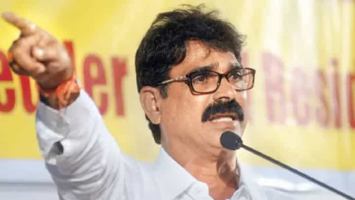 त्याला आज 32 वर्ष झाले, पण आता बाळासाहेब ठाकरे नाहीतर राज ठाकरे... बाळा नादंगावकर काय म्हणाले? त्याला आज 32 वर्ष झाले, पण आता बाळासाहेब ठाकरे नाहीतर राज ठाकरे... बाळा नादंगावकर काय म्हणाले?