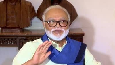 मनोज जरांगे यांना आयोग, मसुदा किती कळतो?; आयोगाच्या अहवालावर छगन भुजबळ यांची नेमकी प्रतिक्रिया काय?