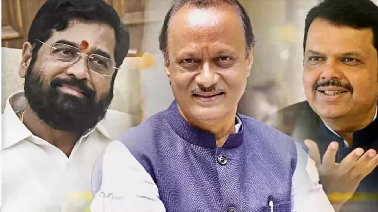 मध्यरात्री मुख्यमंत्री अन् दोन उपमुख्यमंत्र्यांमध्ये वर्षावर खलबते, दोन तासांच्या बैठकीत...