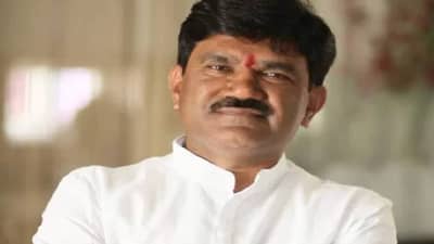 शेकडो गाड्या, हजारो कार्यकर्ते; नाशिकहून हेमंत गोडसे तडकाफडकी मुख्यमंत्र्यांच्या भेटीला