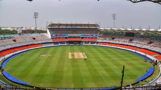 Cricket | प्रत्येकाला बीएमडब्ल्यू, तसेच टीमला 1 कोटी कॅश, अध्यक्षांचा शब्द