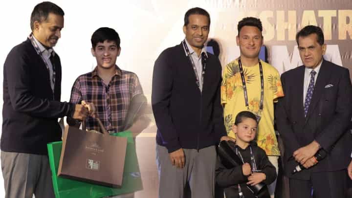 WITT Global Summit : युवा बॅडमिंटन स्टारपासून ते खास क्रिकेटपटूपर्यंत 'या' खेळाडूंना 'नक्षत्र सन्मान' WITT Global Summit : युवा बॅडमिंटन स्टारपासून ते खास क्रिकेटपटूपर्यंत 'या' खेळाडूंना 'नक्षत्र सन्मान'