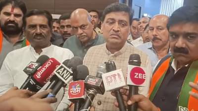 कट्टर विरोधकांची आता घट्ट मैत्री, तब्बल 20 वर्षांनंतर चव्हाण-चिखलीकर एकाच फ्रेममध्ये