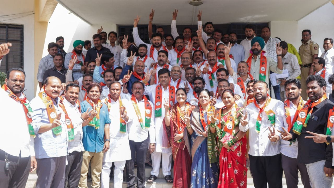 भळभळत्या जखमेवर पुन्हा मीठ, काँग्रेसला नांदेडमध्ये मोठा सुरुंग, पडद्यामागे काय घडतंय?