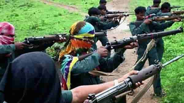 naxal and police encounter: लोकसभा निवडणुकीच्या पार्श्वभूमीवर घातपाताचा डाव, पोलिसांकडून लाखोंचे बक्षीस असलेल्या चार नक्षलींचा खात्मा