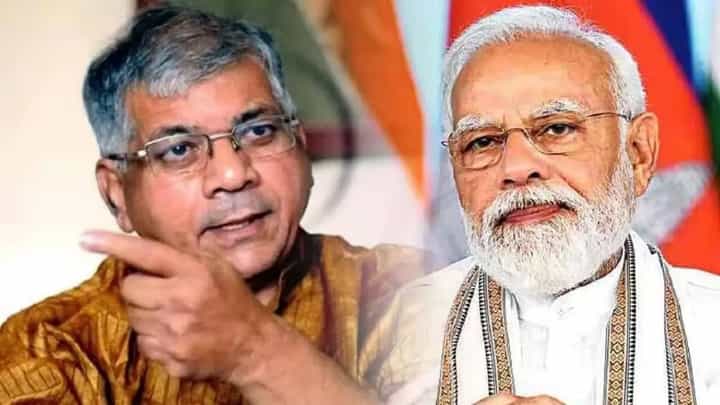 Video | 'स्वत: खात नाही, दुसऱ्यांना...,' प्रकाश आंबेडकर यांची पंतप्रधानांवर टीका Video | 'स्वत: खात नाही, दुसऱ्यांना...,' प्रकाश आंबेडकर यांची पंतप्रधानांवर टीका