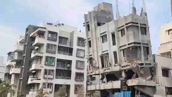 अरररर बाप…. पुण्यात बांधकाम सुरु असलेली इमारत एका बाजूला झुकली अन्…