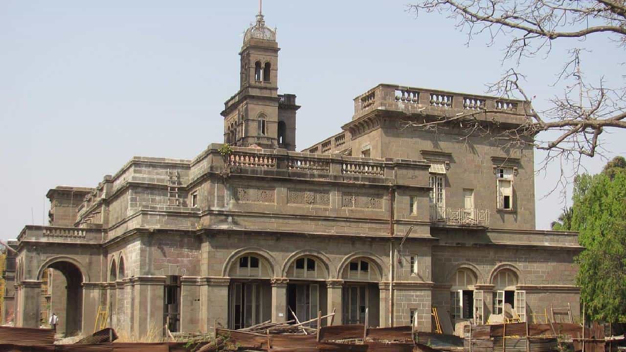 पुणे विद्यापीठात ‘त्या’ नाटकावरून नवा ड्रामा, ललित केंद्राच्या प्रमुखांसह 6 जणांना अटक अन्…