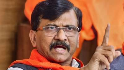 मुंबईवरचा मराठी ठसा पुसला जातोय आणि हे दिल्लीवाल्यांची पुसताय, संजय राऊत यांचा रोख कुणावर?