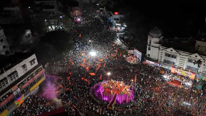 शिवरायांच्या जन्मोत्सवाचा अभूतपूर्व सोहळा, डोळ्याचं पारणं फेडणारी बघा ड्रोन दृश्य शिवरायांच्या जन्मोत्सवाचा अभूतपूर्व सोहळा, डोळ्याचं पारणं फेडणारी बघा ड्रोन दृश्य
