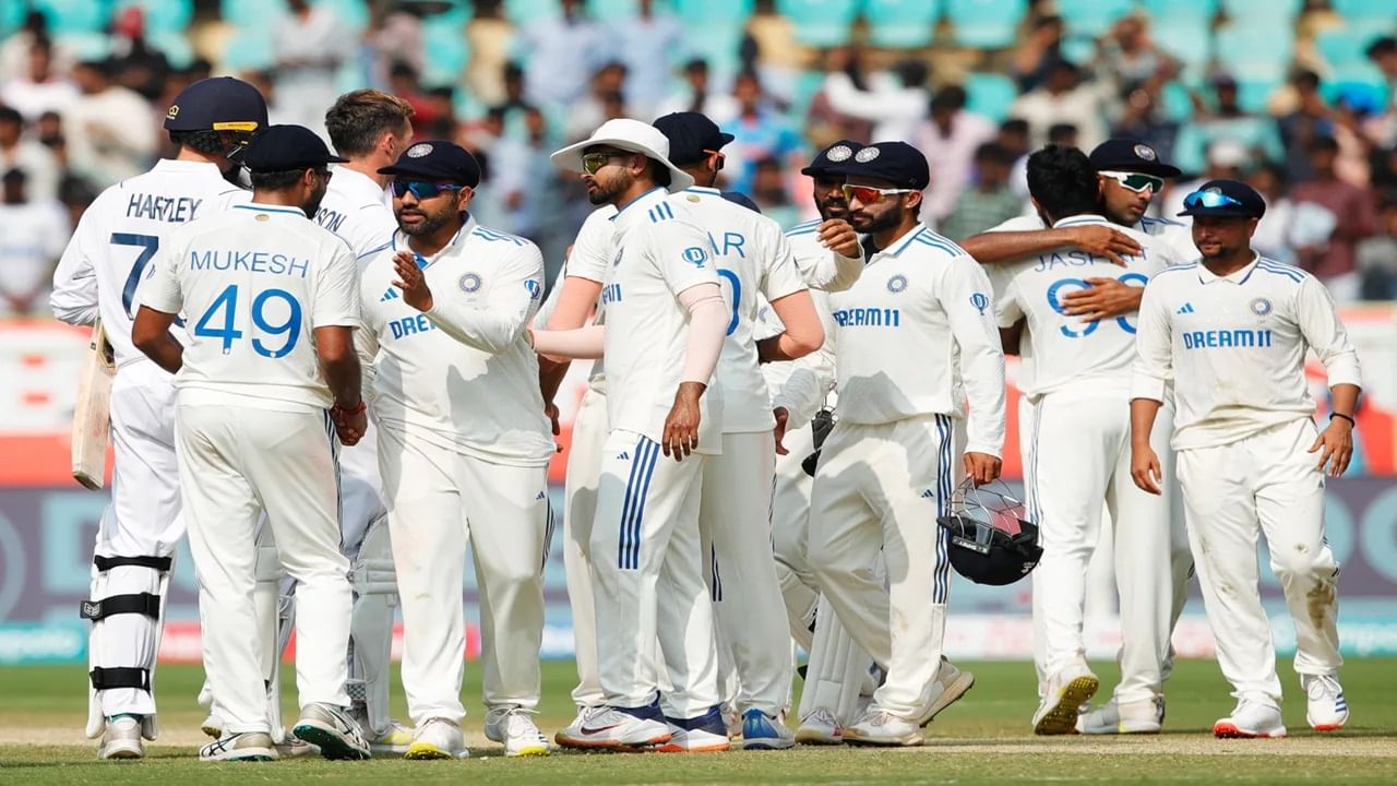 IND vs ENG | पाचव्या कसोटीसाठी टीम इंडियाची घोषणा, एकाची एन्ट्री तर दुसरा बाहेर IND vs ENG | पाचव्या कसोटीसाठी टीम इंडियाची घोषणा, एकाची एन्ट्री तर दुसरा बाहेर