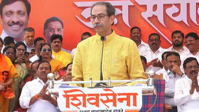 वेळ बदलते, अधिकाऱ्यांना सांगतो... कुणाला सोडणार नाही; उद्धव ठाकरे कडाडले