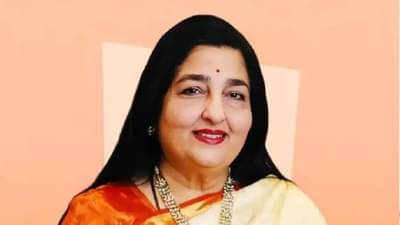 अनुराधा पौडवाल यांनी आळवला राजकीय सूर! इतक्या संपत्तीच्या आहेत मालकीण