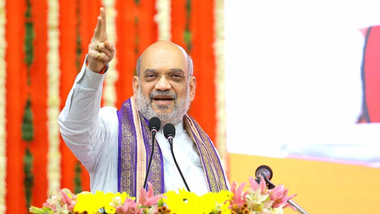 राज्यात दोन नकली आणि एक अर्धा उरलेला पक्ष, अमित शाह यांचा ठाकरे-शरद पवारांवर निशाणा