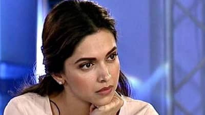 प्रेग्नंसीदरम्यान दीपिका पादुकोणकडून अजब पोस्ट शेअर; चाहत्यांकडून प्रश्न उपस्थित