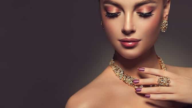 Gold Silver Rate Today | खरेदीच्या उत्साहाला बाजाराचे बळ! सोने आणि चांदीच्या किंमती उतरल्या झरझर