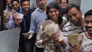 IRDAI चा ग्राहकांना मोठा झटका; पॉलिसी सरेंडर करणे भोवणार, नियमांत केला असा बदल