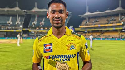 IPL 2024 : पर्पल कॅपच्या शर्यतीत बांगलादेशचा खेळाडू अव्वल, पहिल्याच सामन्यात घेतल्या दणादण विकेट्स