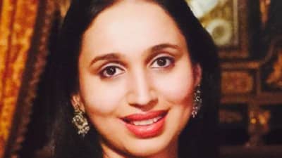 Lok Sabha : महाराष्ट्राच्या शेजारील राज्यात बीजेपीने पहिल्यांदाच महिला उमेदवाराला दिले तिकीट, कोण आहेत पल्लवी डेम्पो ?