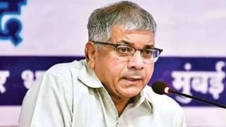 Prakash Ambedkar: राज्यात नवीन आघाडी,  प्रकाश आंबडेकर यांच्या वंचितसोबत मनोज जरांगे पाटील