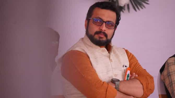 अमोल कोल्हे फिल्मी डायलॉगबाजी करणारे खासदार! धाकल्या धन्याचं नाव घेवून...; कुणी डागलं टीकास्त्र
