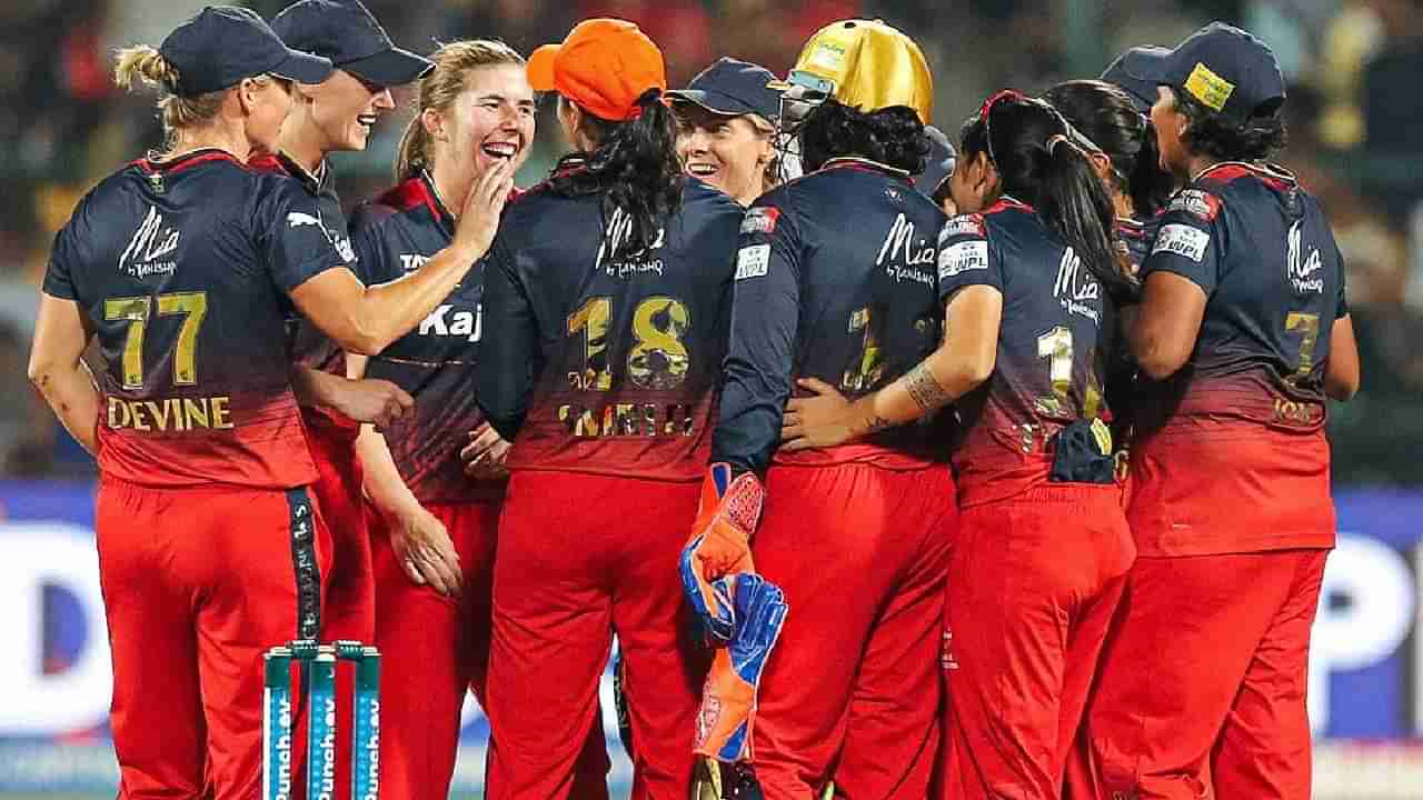 WPL 2024, RCB vs GG : गुजरातसाठी करो या मरोची लढाई, नाणेफेकीचा कौल जिंकत घेतली फलंदाजी