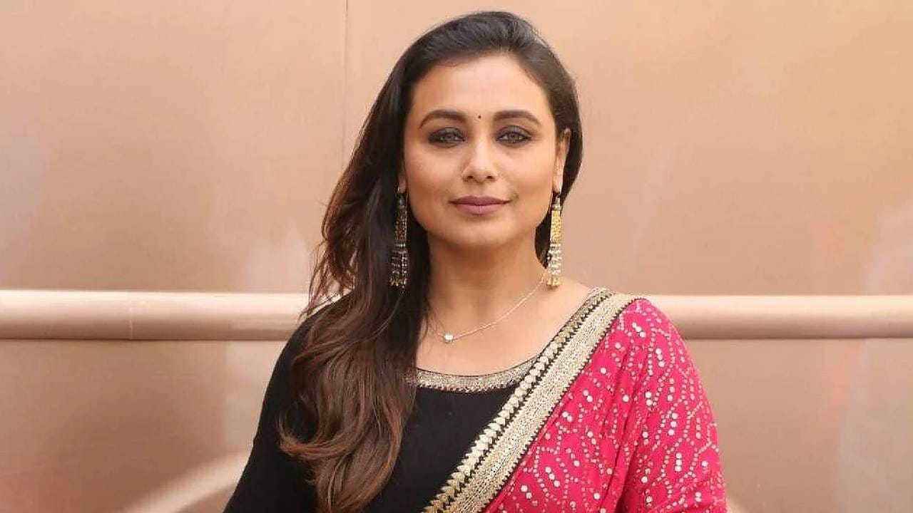 राणी मुखर्जी म्हणाली की, मला या गोष्टींचे दु:ख आहे की, मी माझ्या मुलीला एक बहीण किंवा भाऊ देऊ शकले नाही. आता ते वय देखील राहिले नाहीये.