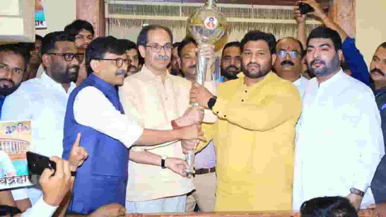 ठाकरे गटात प्रवेश अन् थेट उमेदवारी, डबल महाराष्ट्र केसरी लोकसभा लढणार, पहिली प्रतिक्रिया काय?