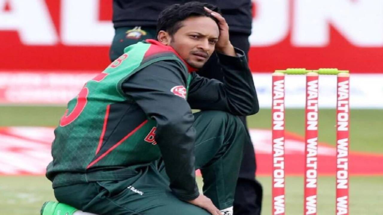 गिरीश तलरेजा आणि सूरज चोखानी दोघांनी केलेल्या खळबळजनक खुलाशाने आता शाकीब अल हसन याच्याही अडचणीमध्ये वाढ होण्याची शक्यता आहे. याआधी शाकिब अल हसनला सट्टेबाजांनी संपर्क केल्याचा आरोप त्याच्यावर केला गेला होता. त्यावेळी त्याने याबाबतची आयसीसीला माहिती नव्हती दिली. त्यामुळे त्याच्यावर बंदी घातली गेली होती. 