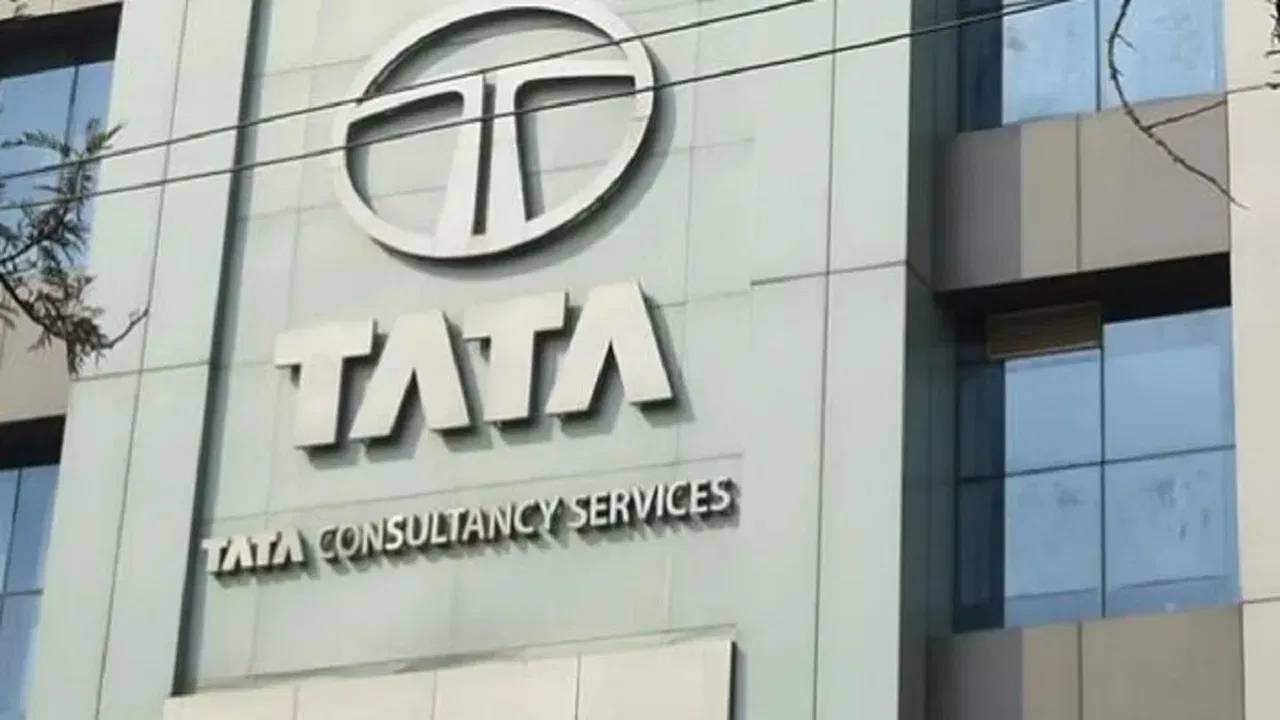Tata चा एक निर्णय आणि सर्वात मोठ्या कंपनीचे 2 मिनिटांतच बुडाले 45 हजार कोटी