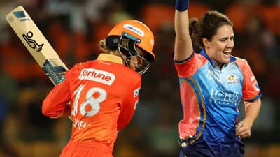 WPL 2024, MI vs GG : गुजरात जायंट्सने कौल जिंकत घेतली फलंदाजी, अशी असेल प्लेइंग 11